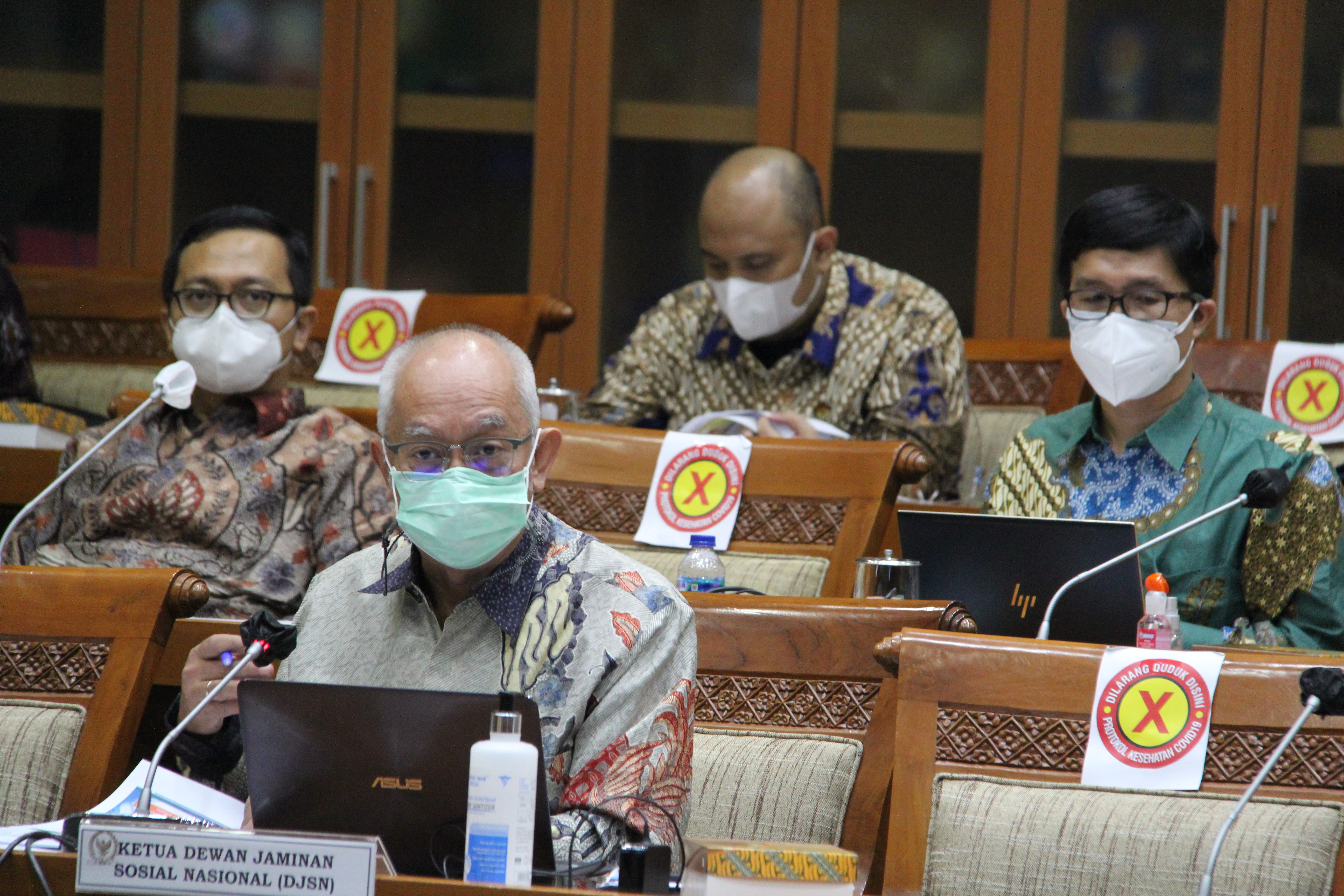 Rapat Kerja dan Rapat Dengar Pendapat dengan Komisi IX DPR, DJSN Jelaskan Tahapan Implementasi Kebijakan KRI JKN